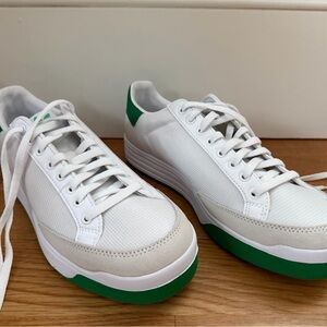 Men’s Adidas Rod Laver sneakers. Never been worn. Low top. Size 9